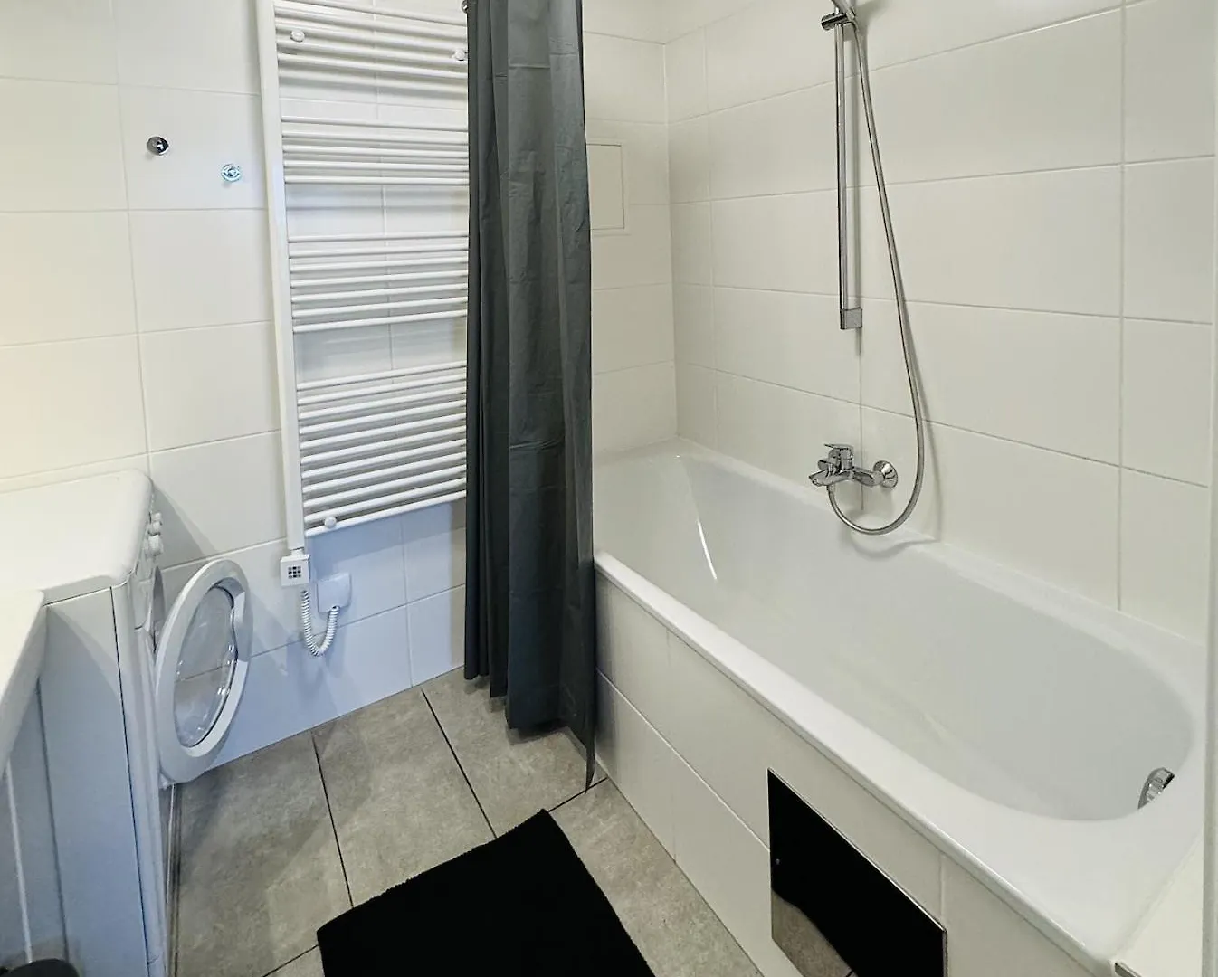 Brand New Apartment, Top Location-Near Vic/Danube Vienna Apartment